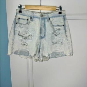 🍓6/$15🍓 American Eagle Light Wash Distressed Denim Shorts Size 4